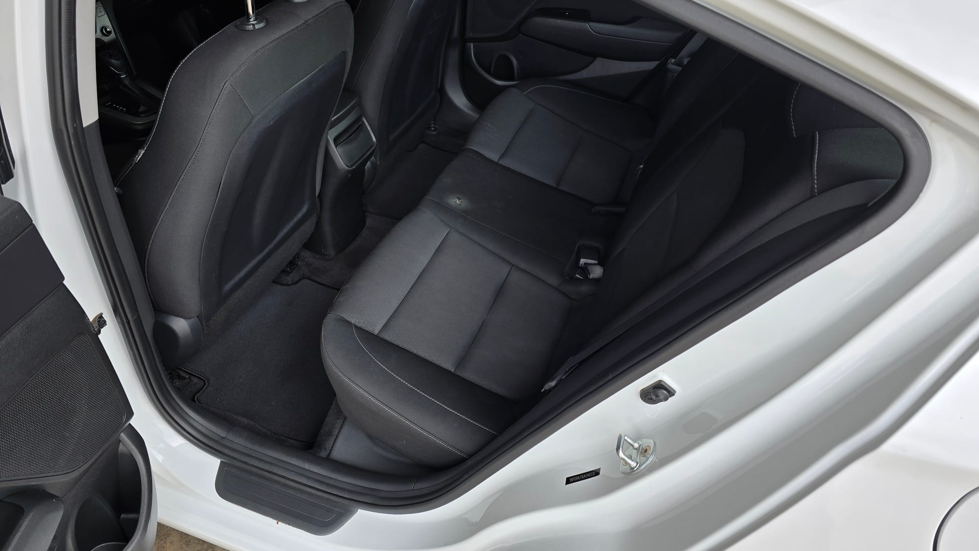 Hyundai Elantra Passenger side — after