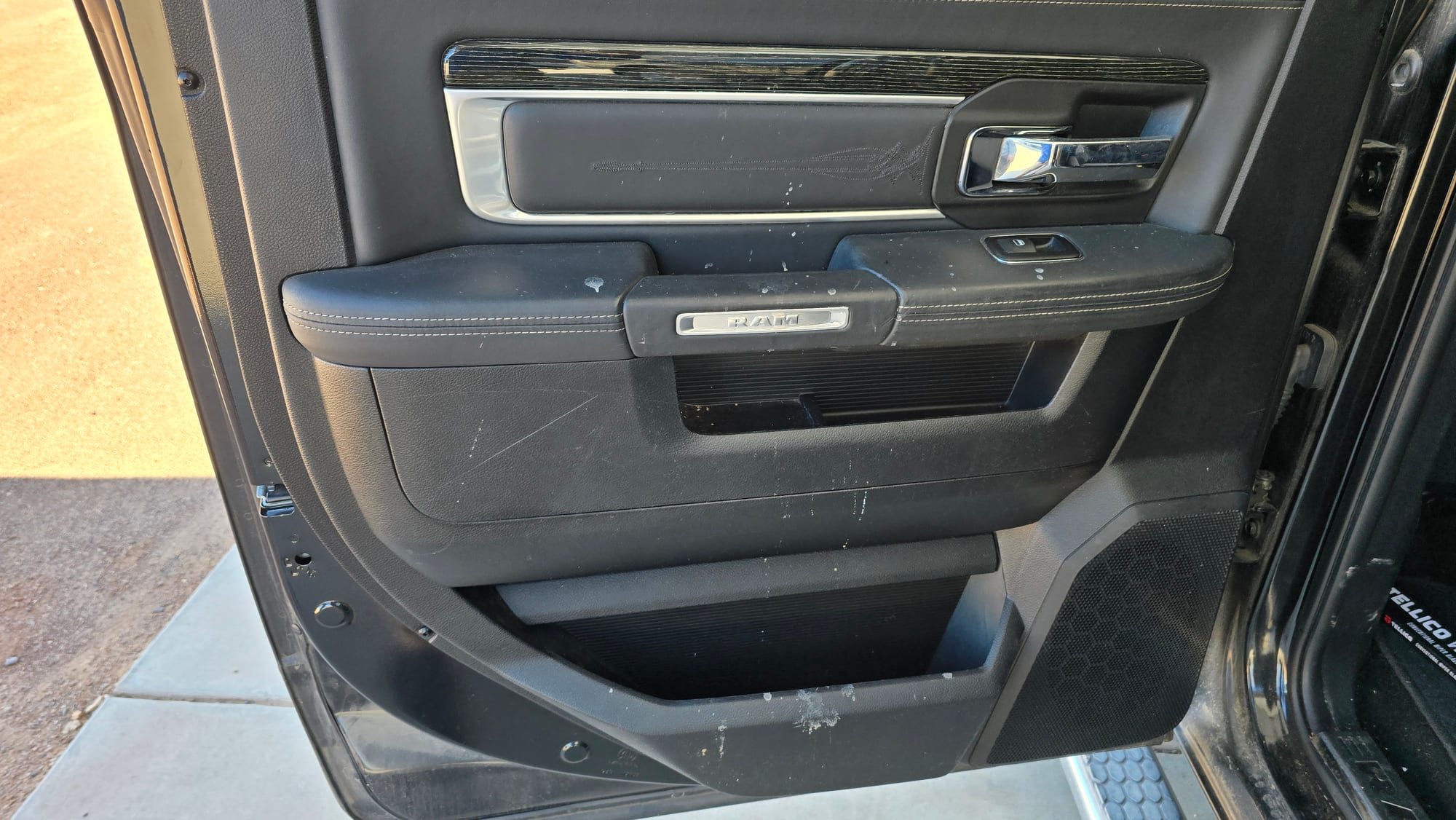 Ram 1500 Door panel — before